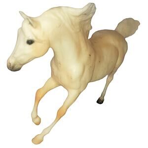 Breyer Classic #1225 Cloud's Legacy Cremello Andalusian Stallion